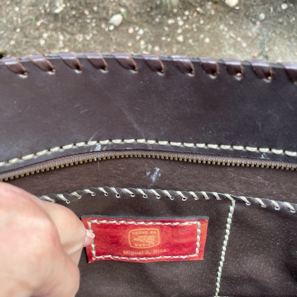 Miguel A. Rios Mexican handbag. - Picture 6 of 8